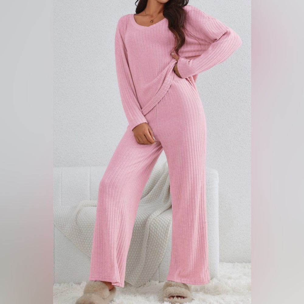 Cozy Pink Ribbed Lounge Set